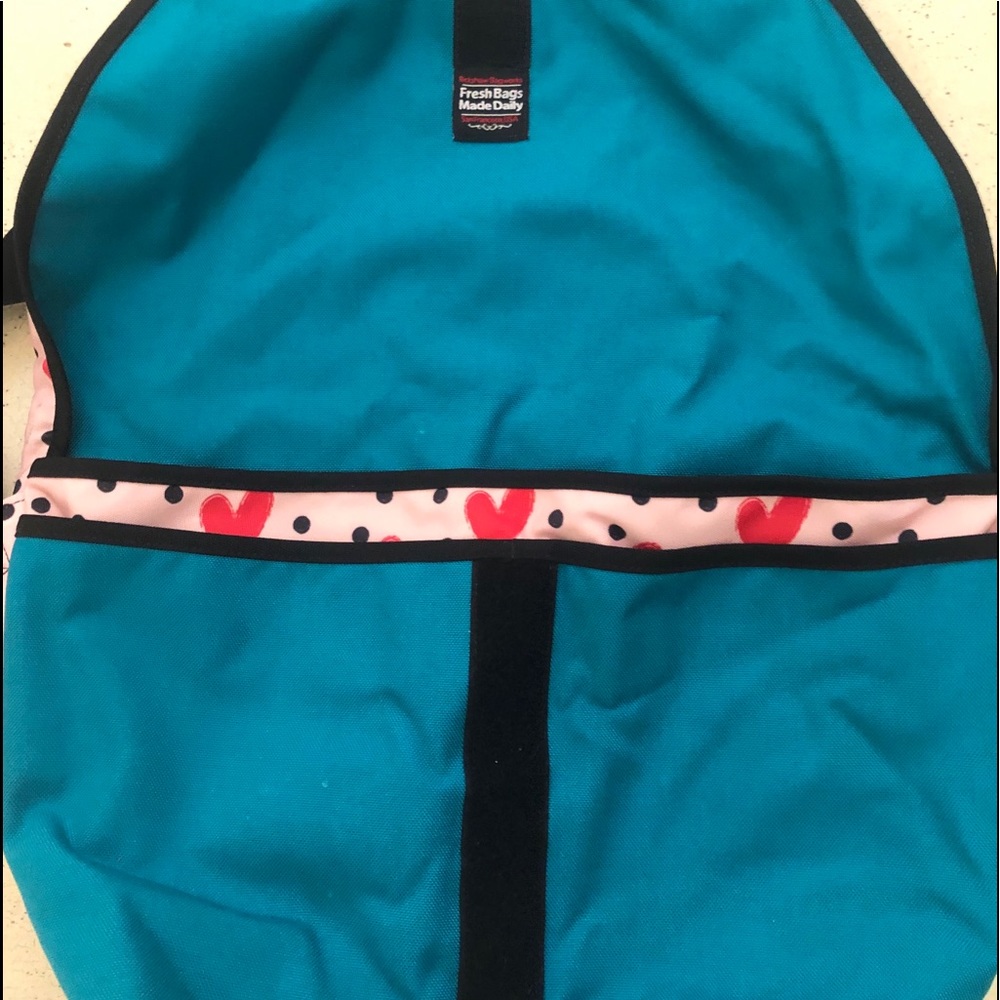 Disney Mickey & Minnie Mouse Messenger Bag - Picture 3 of 8